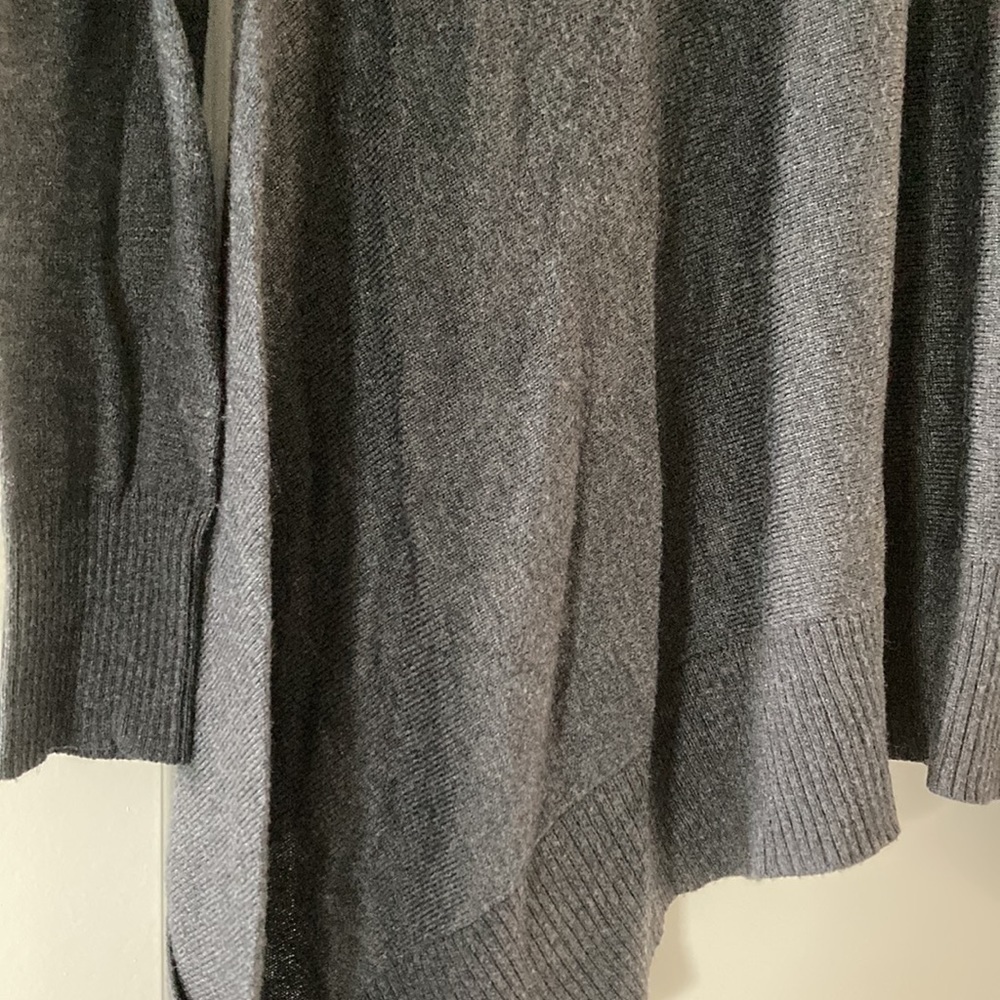 Vertical Design medium sweater gray v-neck - Picture 3 of 11